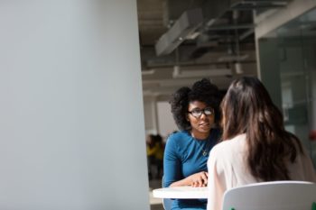 5 perguntas comuns em entrevistas de emprego e como respondê-las